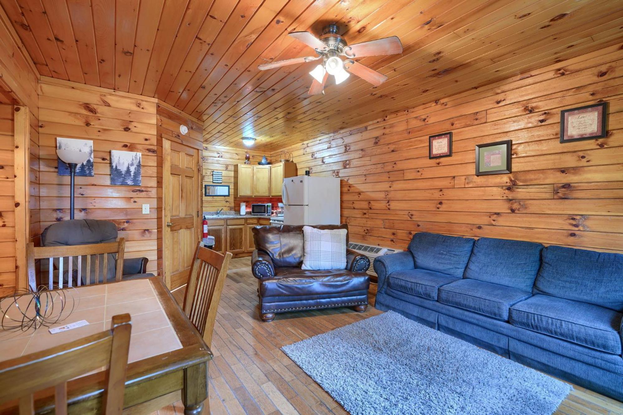 Blue Rose Cabins - Pine Ridge Cabin Логан Экстерьер фото