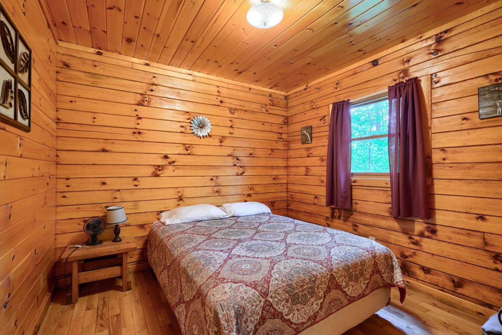 Blue Rose Cabins - Pine Ridge Cabin Логан Экстерьер фото
